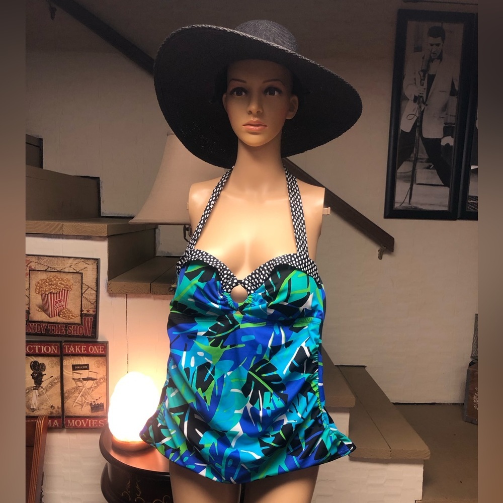 24th & OCEAN TANKINI- SIZE M - MULTI COLORS